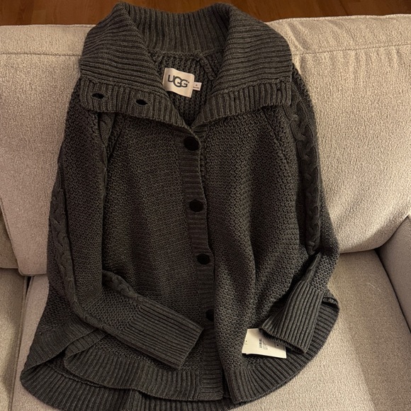 UGG Maribeth Charcoal Knit Women's Cape XL - Picture 4 of 9